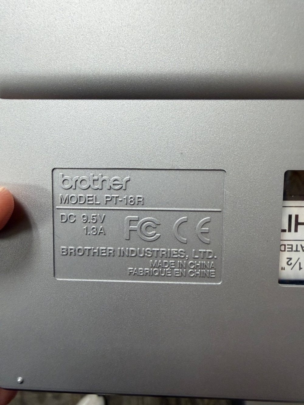 Brother P-touch PT-18R Label Maker in Gray and Blue - Picture 4 of 6